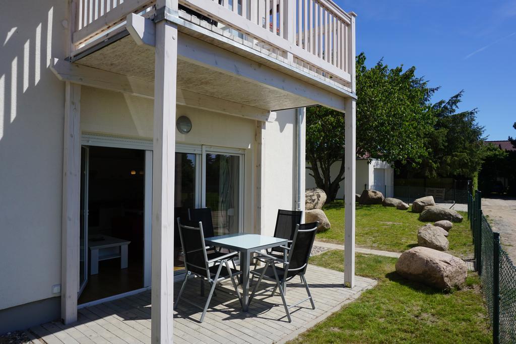 Ferienwohnungen Ruegen Findling Breege Exterior photo