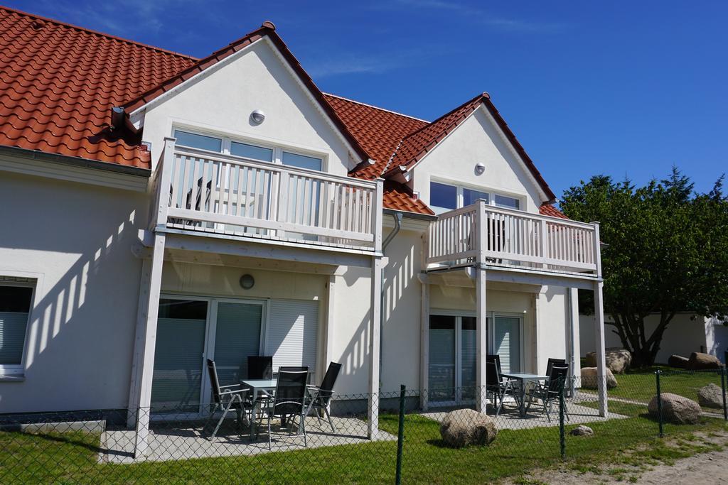 Ferienwohnungen Ruegen Findling Breege Exterior photo