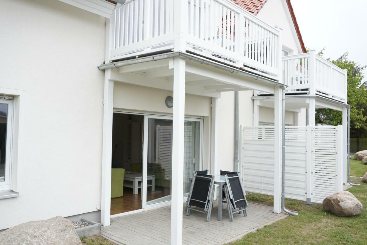 Ferienwohnungen Ruegen Findling Breege Exterior photo